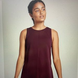 ATHLETA Foothill Tank Auberge NWT